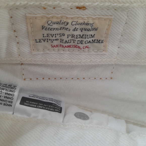 Levi's White Jean Shorts with Pink and Green Graphics - Picture 4 of 5